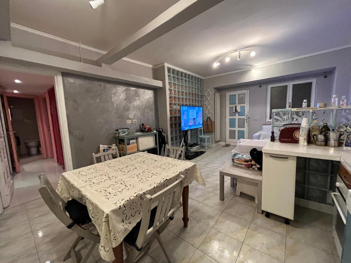 Lägenhet Affitto Due Camere, Due Bagni In *
